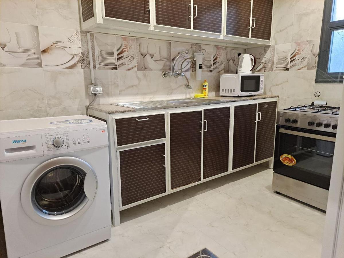 Golden Dahlia Fintas Aparthotel Кувейт Екстериор снимка