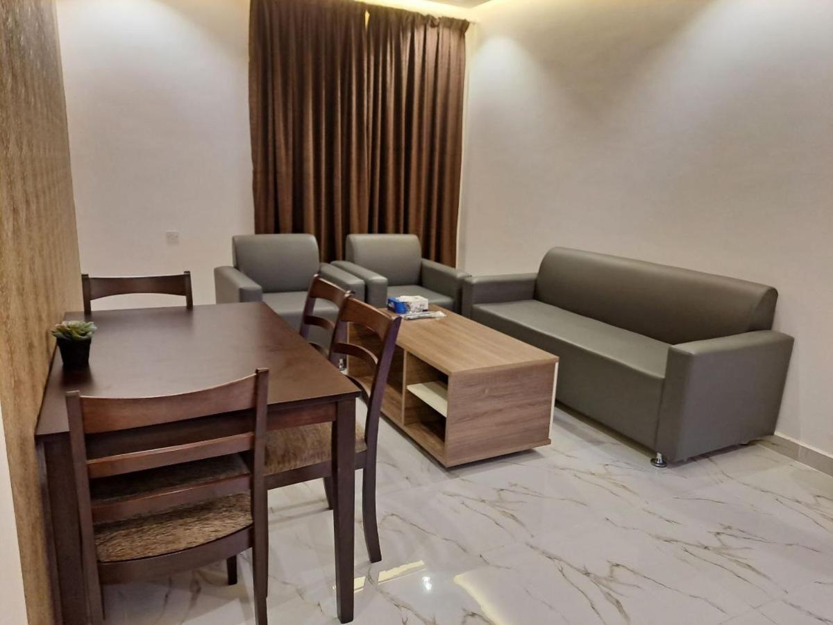 Golden Dahlia Fintas Aparthotel Кувейт Екстериор снимка