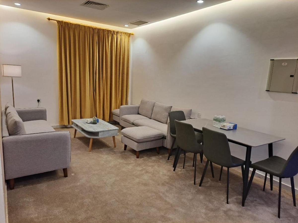 Golden Dahlia Fintas Aparthotel Кувейт Екстериор снимка