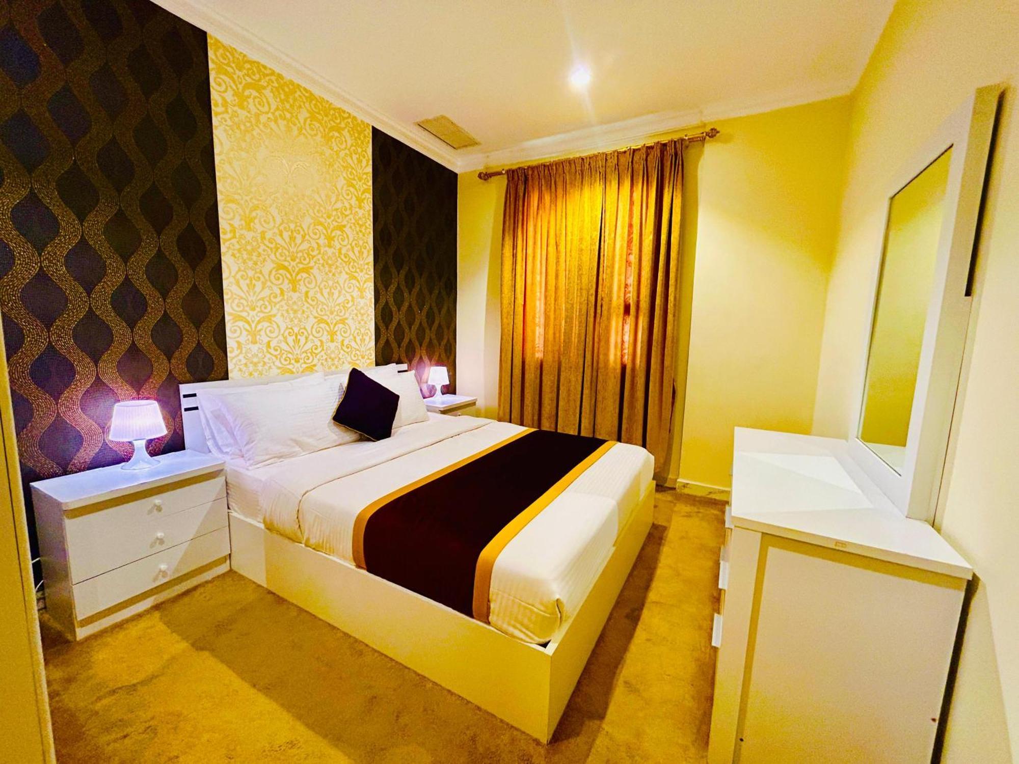 Golden Dahlia Fintas Aparthotel Кувейт Екстериор снимка
