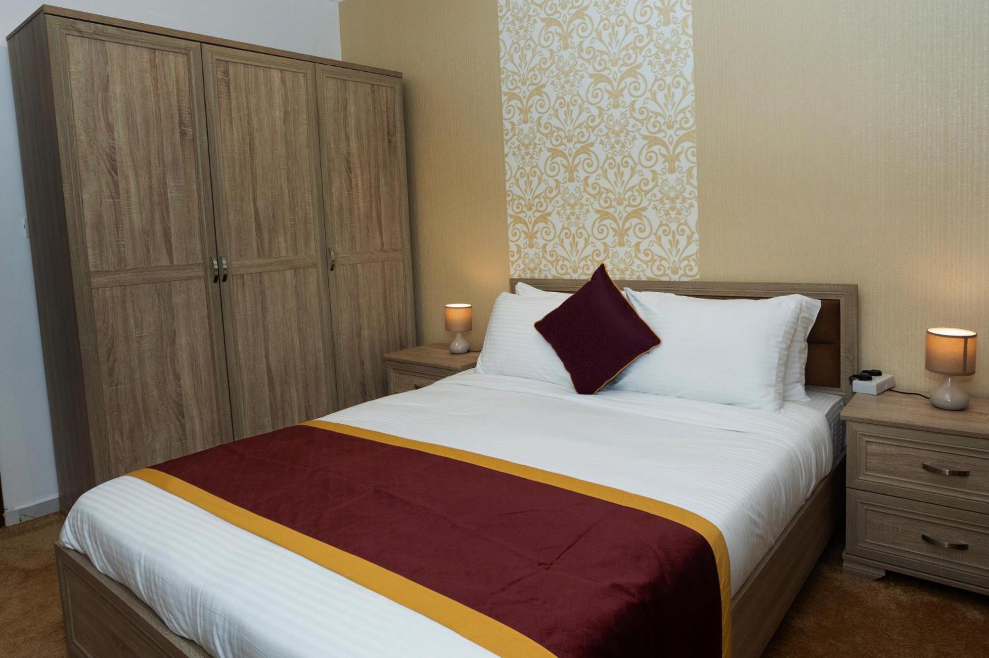 Golden Dahlia Fintas Aparthotel Кувейт Екстериор снимка