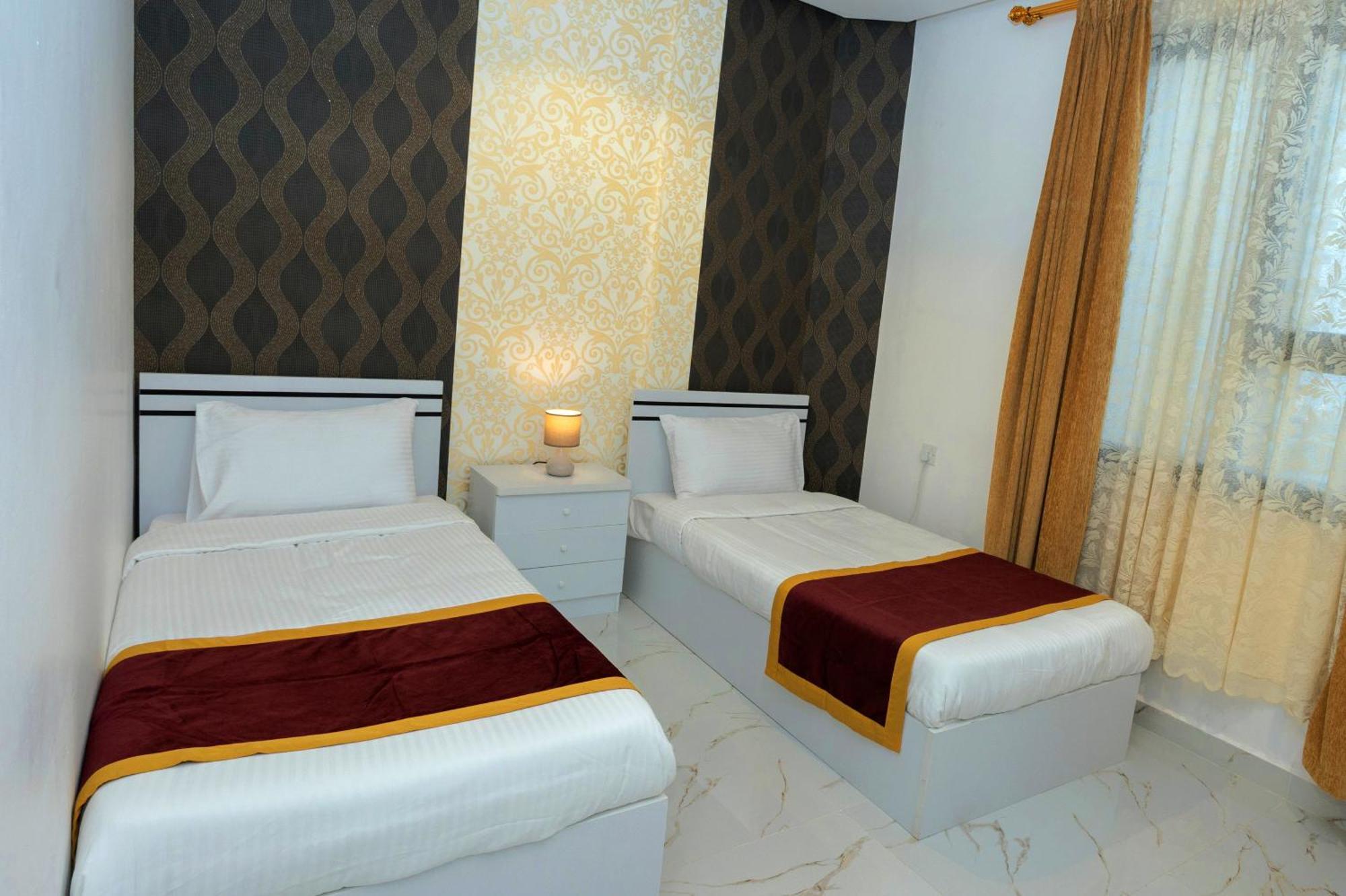 Golden Dahlia Fintas Aparthotel Кувейт Екстериор снимка